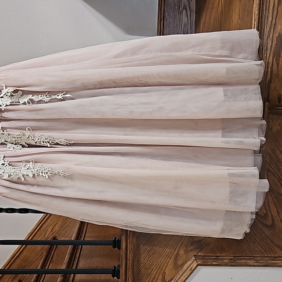 TRISH SCULLY BIANCA Gown - Picture 5 of 12